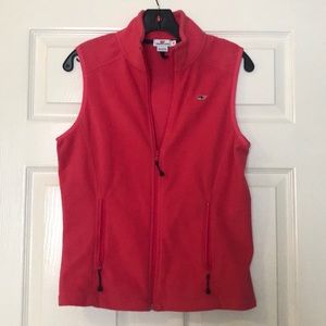 Vineyard Vines fleece coral vest